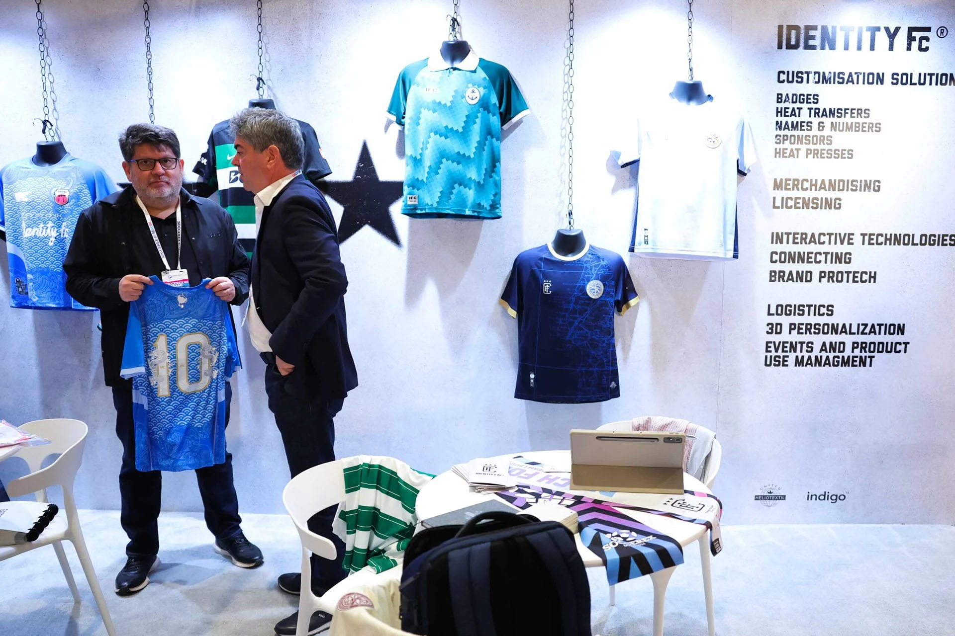 MBR34484_fB7NYfzw-scaled